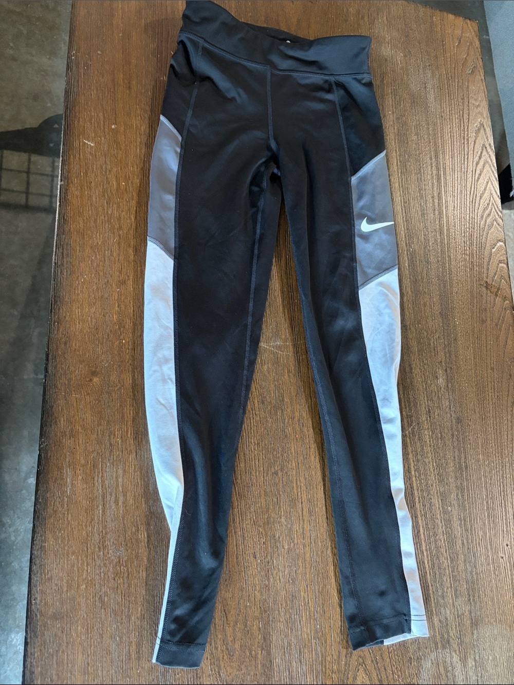 Nike Black and Gray Girls' Colorblock Leggings